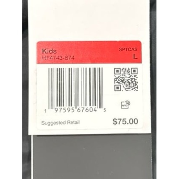 Nike Jackets - Kids Large‎ - Picture 4 of 9